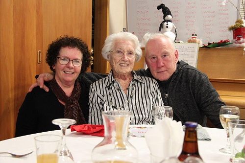 Enjoying the mid Christmas meal as part of Resthav