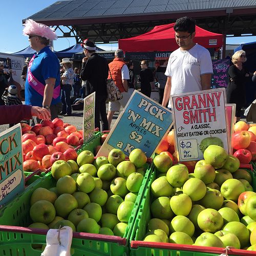 Saturday Farmers' Market 