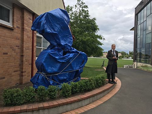 2018 Head Girl, Sarah Jackson, speaks at the leavers' gift unveiling.