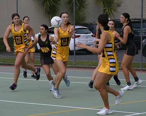 St Paul's play Hamilton Girls' High