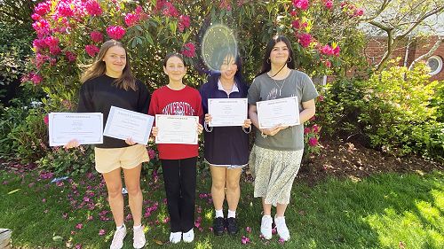 Calligraphy winners and Excellent Learners