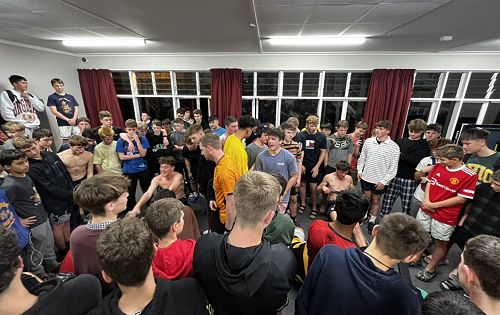 Flynn Pierce and Johno O'Brien Go Head to Head