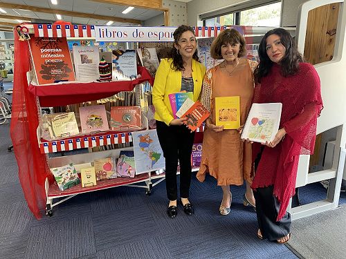 Ms Maria Alejandra Farias Munoz, (Chile Consul), Olga Fuentes-Astorga & Ms Maria Flores