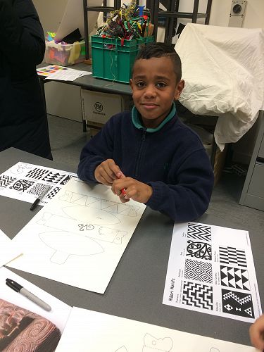 Kali drew some of the patterns he had seen in the art gallery.