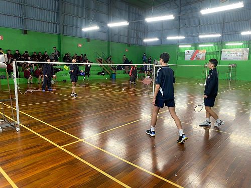 Super Eight Badminton